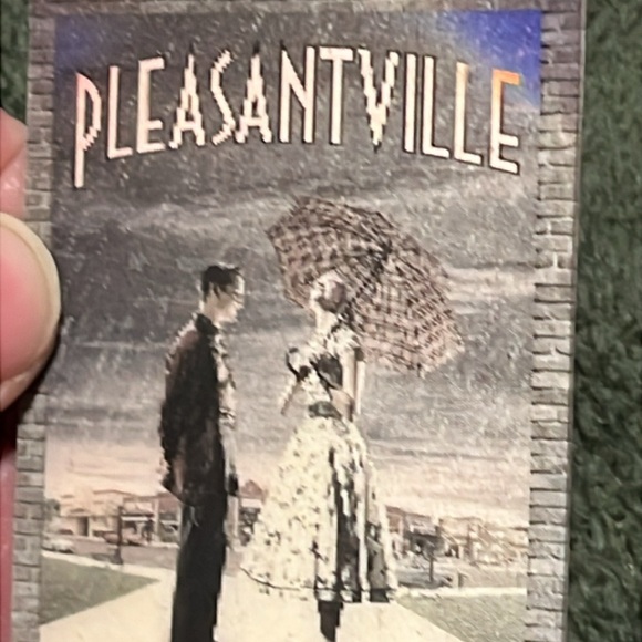 Pleaseantville (1998) - promotional movie button -Lenticular - Used, great shape - Picture 5 of 6